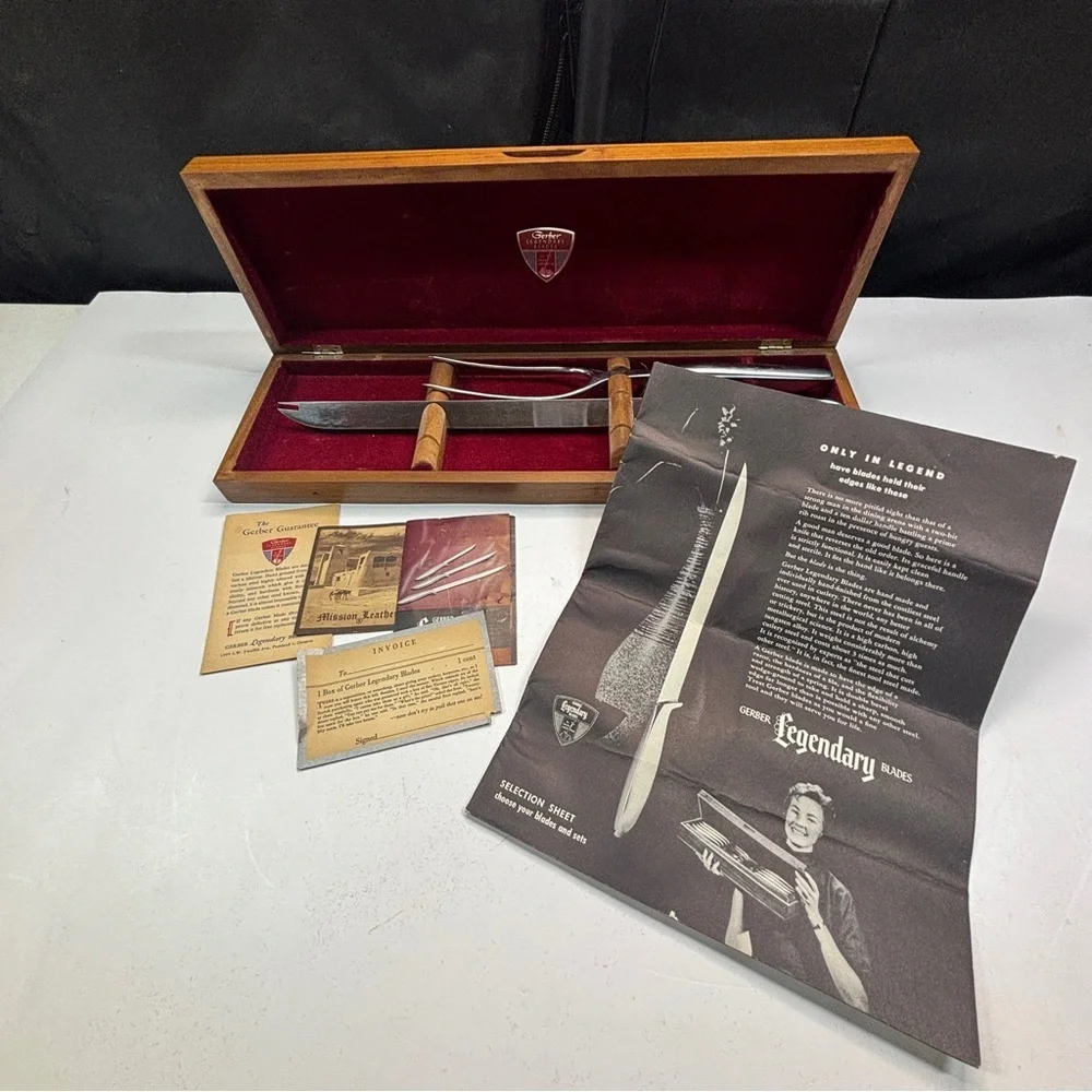 RARE Vintage GERBER LEGENDARY BLADES CARVING SET Solid Walnut Case MADE IN USA